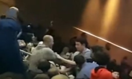 Казахстанцы подрались во время боя Головкина и Джейкобса