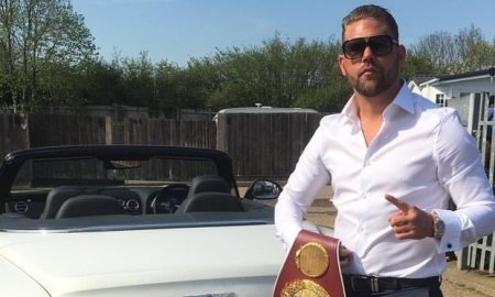 Промоутер Сондерса потроллил Головкина