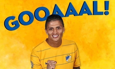 Каньяс забил первый гол за АПОЭЛ