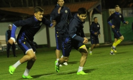 Стартовые составы Кипра и Казахстана