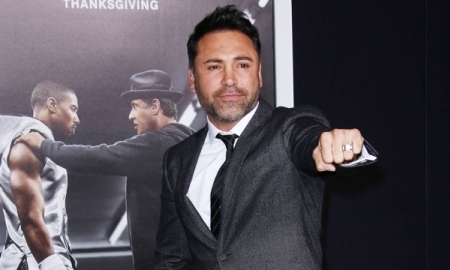 The Sweet Science: «Де ла Хойя намеренно откладывает бой с Головкиным, предлагая ему крошки из своего кошелька»