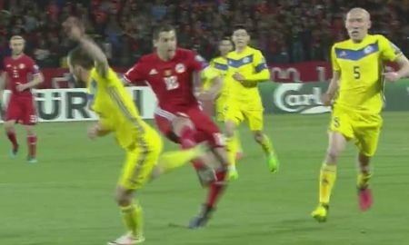 <strong>Армения и Казахстан в первом тайме голов не забили</strong>