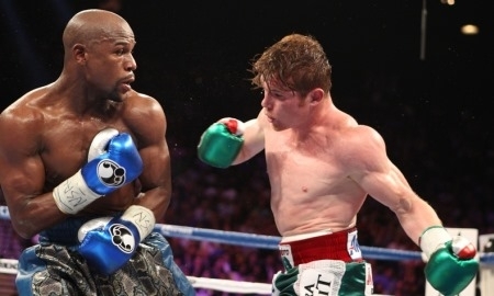 Потенциальному сопернику Головкина Альваресу хотят устроить бой с Мэйвезером