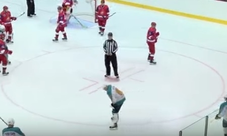 Видео матча плей-офф ВХЛ «Ижсталь» — «Торпедо» 1:2