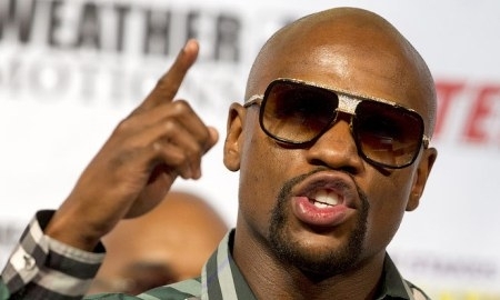 Флойд Мейвезер: «У Головкина плоскостопие, Канело его нокаутирует»