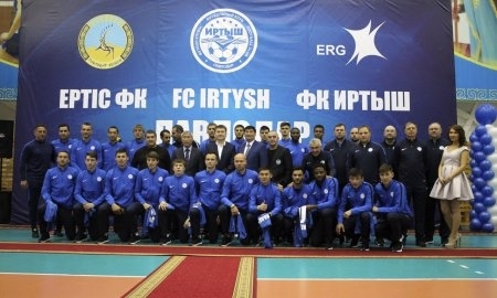 Фоторепортаж с презентации «Иртыша»