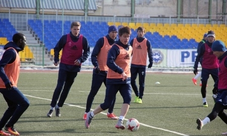 Фоторепортаж с предыгровой тренировки «Ордабасы»