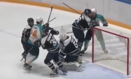 Видеообзор матча плей-офф ВХЛ «Динамо» Санкт-Петербург — «Торпедо» 1:2 ОТ