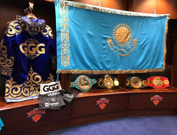 Головкин показал раздевалку перед боем с Джейкобсом