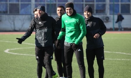 Фоторепортаж с тренировки «Атырау» перед отъездом в Уральск