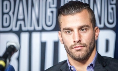 Экс-соперник Головкина собирается драться с Альваресом