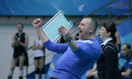 «Алтай» покинул тренер-чемпион