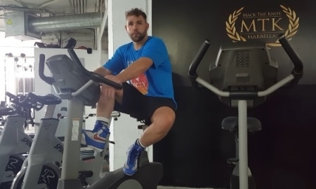 Сондерс готовится к бою с Головкиным в Испании