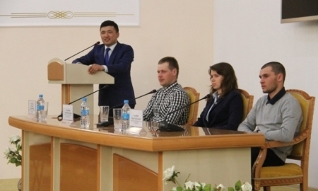 В Усть-Каменогорске призеры Универсиады-2017 встретились с молодежью