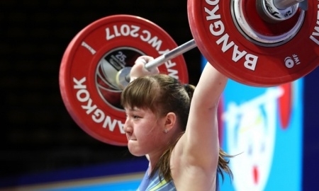 Пять медалей за два дня завоевали казахстанские тяжелоатлеты на юношеском чемпионате мира