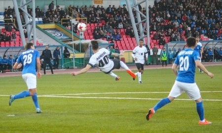 Кто-то порезвился, кто-то прослезился