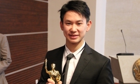 Тен исполнил свою новую песню