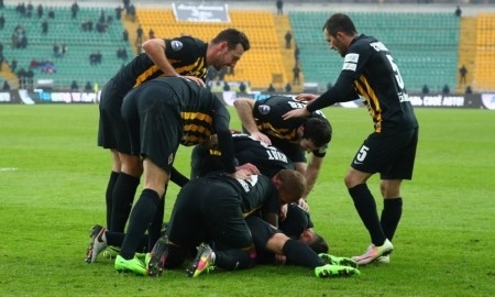 <strong>«Кайрат» уверенно вышел в ¼ финала Кубка Казахстана</strong>