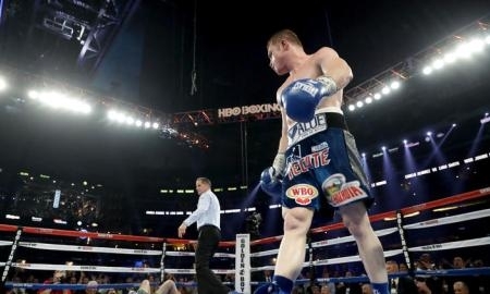 Американский полутяж призвал Альвареса драться с Головкиным