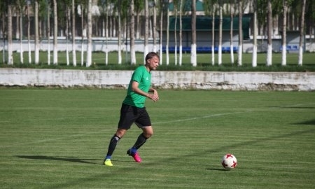 Фоторепортаж с двусторонки «Атырау» в Шымкенте