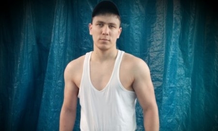 Чемурзиев дебютирует на профи-ринге 2 мая в России