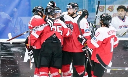 <strong>Австрия разгромила Польшу со счетом 11:0, оставив Казахстану один шанс на выход в ТОП-дивизион</strong>