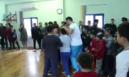 Жакиянов и Ислам провели мастер-класс в Алматы