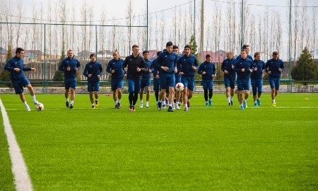 Фоторепортаж с тренировки «Жетысу» в Шымкенте