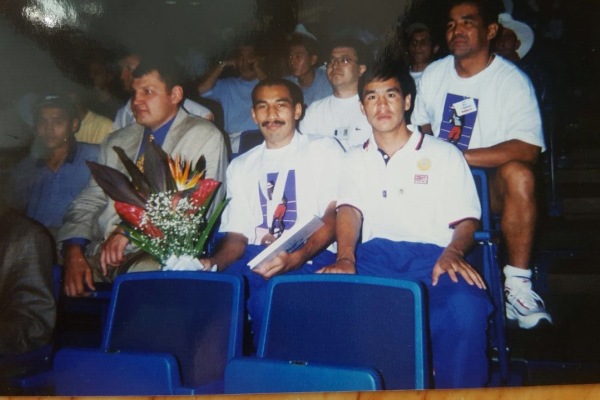 Бахтияр Толегенов: «Тренер сказал мне перед боем: „Оторви Мейвезеру сейчас голову!“»