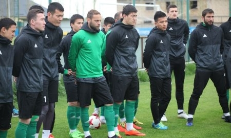 Фоторепортаж с тренировки «Атырау» в Шымкенте