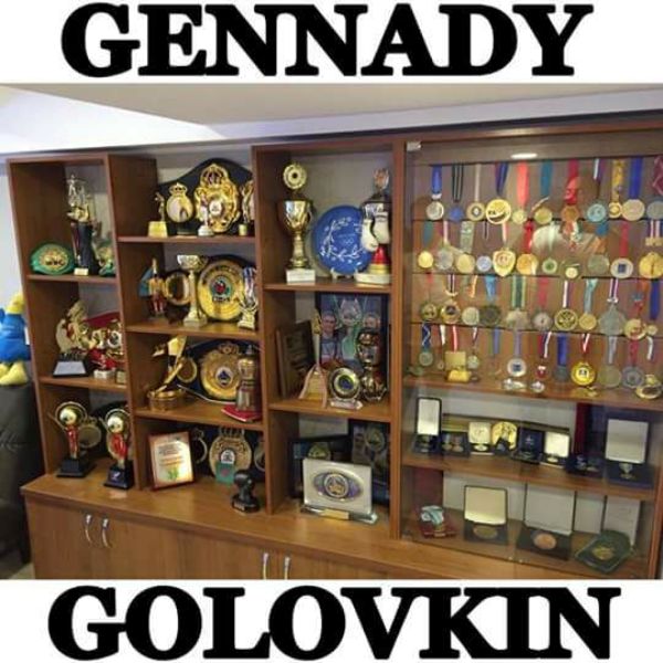 СМИ показали коллекцию медалей Головкина