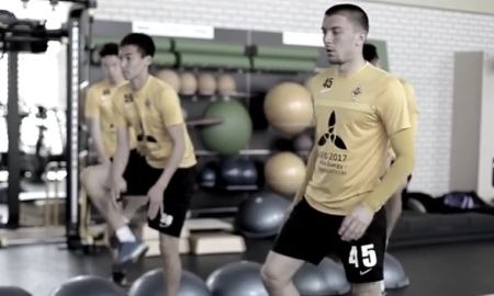 Видео с тренировки «Кайрата А» в тренажерном зале