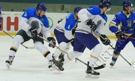 Фоторепортаж матча чемпионата мира-2017 в Первом дивизионе Казахстан — Украины 4:2