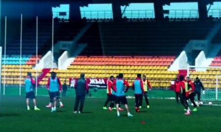 Видео с тренировки «Актобе» на Центральном стадионе
