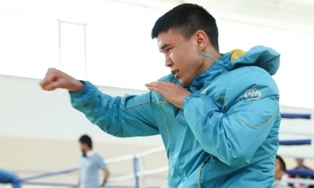 Фоторепортаж с тренировки сборной Казахстана в Ташкенте