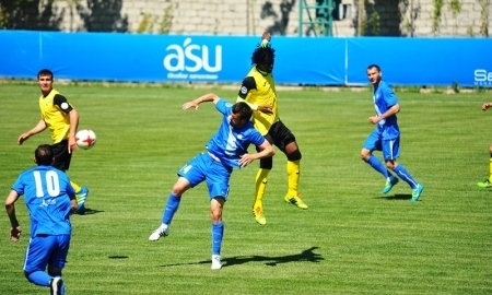 Фоторепортаж с матча Первой лиги «Каспий» — «Кызыл-Жар СК» 1:2