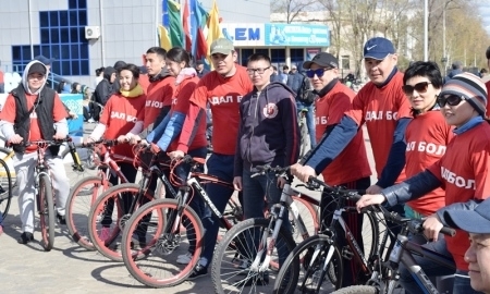 Акмолинские госслужащие приняли участие в велопробеге