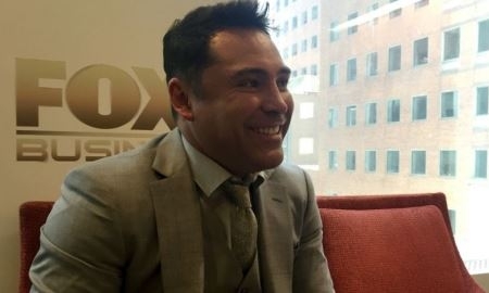 Оскар Де Ла Хойя: «Собирается ли Альварес биться с Головкиным? Безусловно»