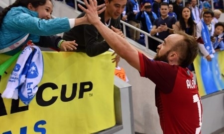 «Кайрат» продлил контракты с Дротом и Алешандре