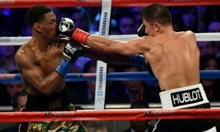 Оскар Де Ла Хойя: «Бой с Джейкобсом не повлиял на переговоры о поединке Альварес — Головкин»