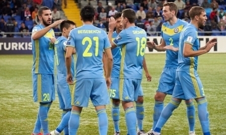 Букмекеры определились с коэффициентами на матч Казахстан — Дания