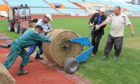 В Караганде поле стадиона «Шахтер» приведут в порядок к 9 июня