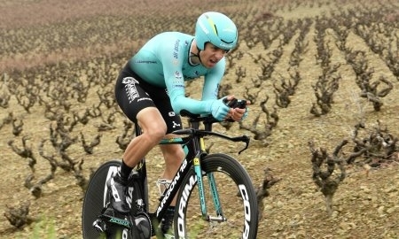 Капитан «Астаны» Кангерт сломал локоть и закончил борьбу на «Джиро д’Италия»