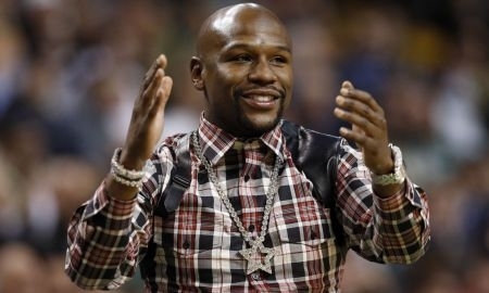 Эксперт рассказал, как Мэйвезер подогревает интерес к бою Головкина