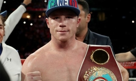 Альварес освободил титул чемпиона мира WBO перед боем с Головкиным