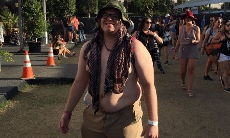 Толстый фанат пообещал спрыгнуть с крыши на живот, если Альварес побьет Головкина