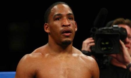 <strong>Ислам может сразиться с экс-соперником Альвареса</strong>