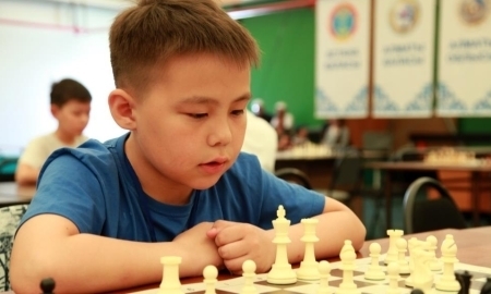 Осенью в казахстанских школах появится предмет «Шахматы»