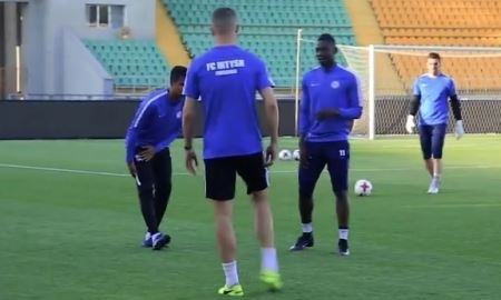 Видео с предыгровой тренировки «Иртыша» в Алматы 