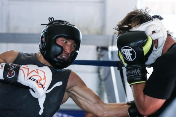 Как Ислам готовится к титульному бою